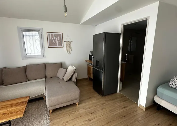 Appartement Jolie Baignée De Lumière